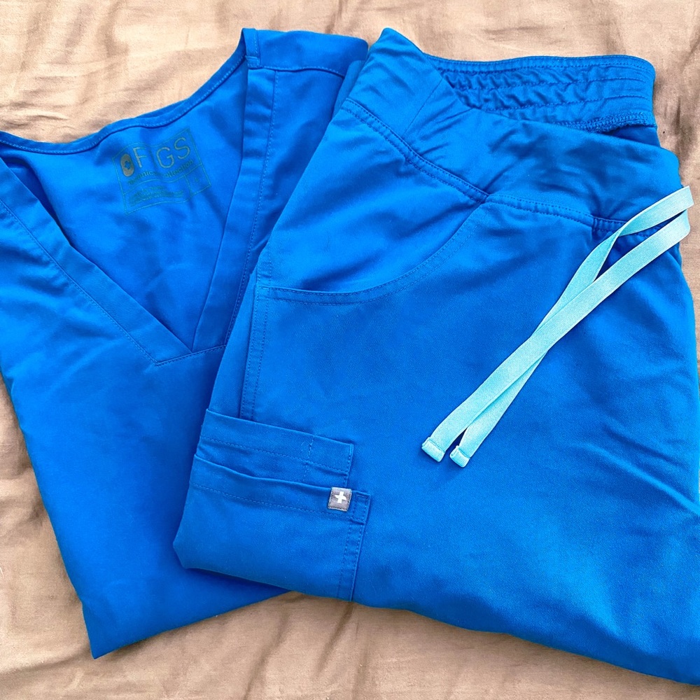 Figs royal blue scrub set